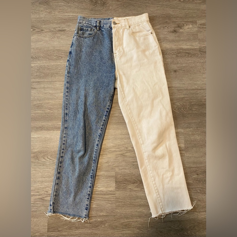 Two-tone high-rise jeans